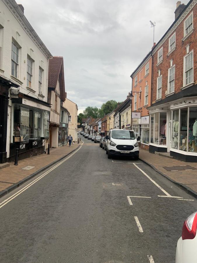 Enjoy Your Stay At Chorley Road Droitwich Spa Extérieur photo