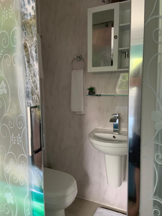 Enjoy Your Stay At Chorley Road Droitwich Spa Extérieur photo