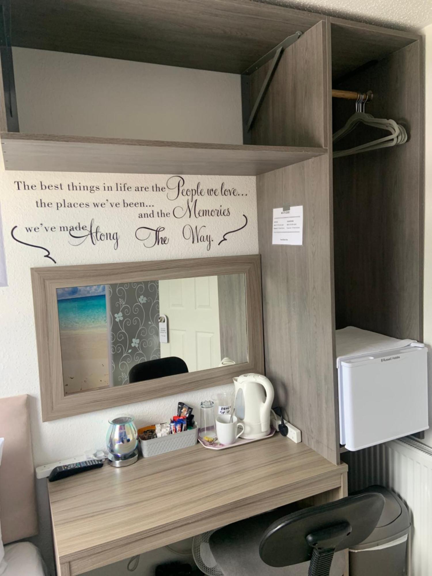 Enjoy Your Stay At Chorley Road Droitwich Spa Extérieur photo